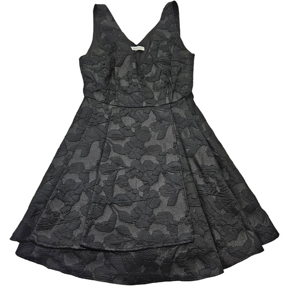 Lucy Paris Black Floral Sparkly V-neck Sleeveless Fit‎ & Flare Dress. Size M - Picture 1 of 12